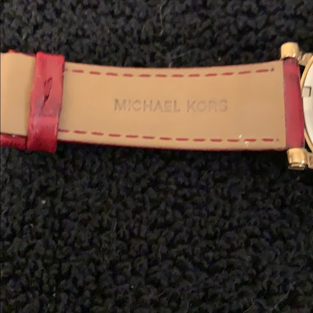 Michael Kors Watch - Picture 3 of 5
